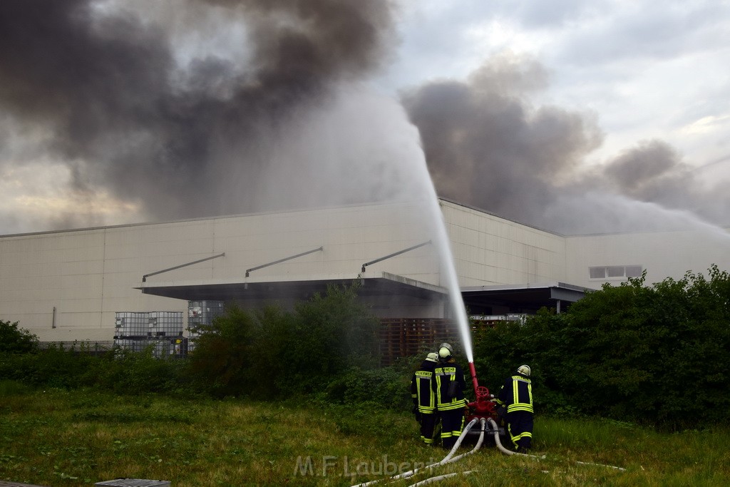 Grossbrand Halle Troisdorf Kriegsdorf Junkersring P126.JPG - Miklos Laubert